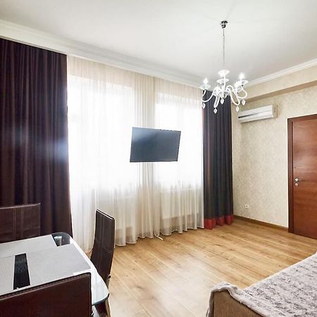 Ultracentral Spacious Apartment Chisinau Exterior photo