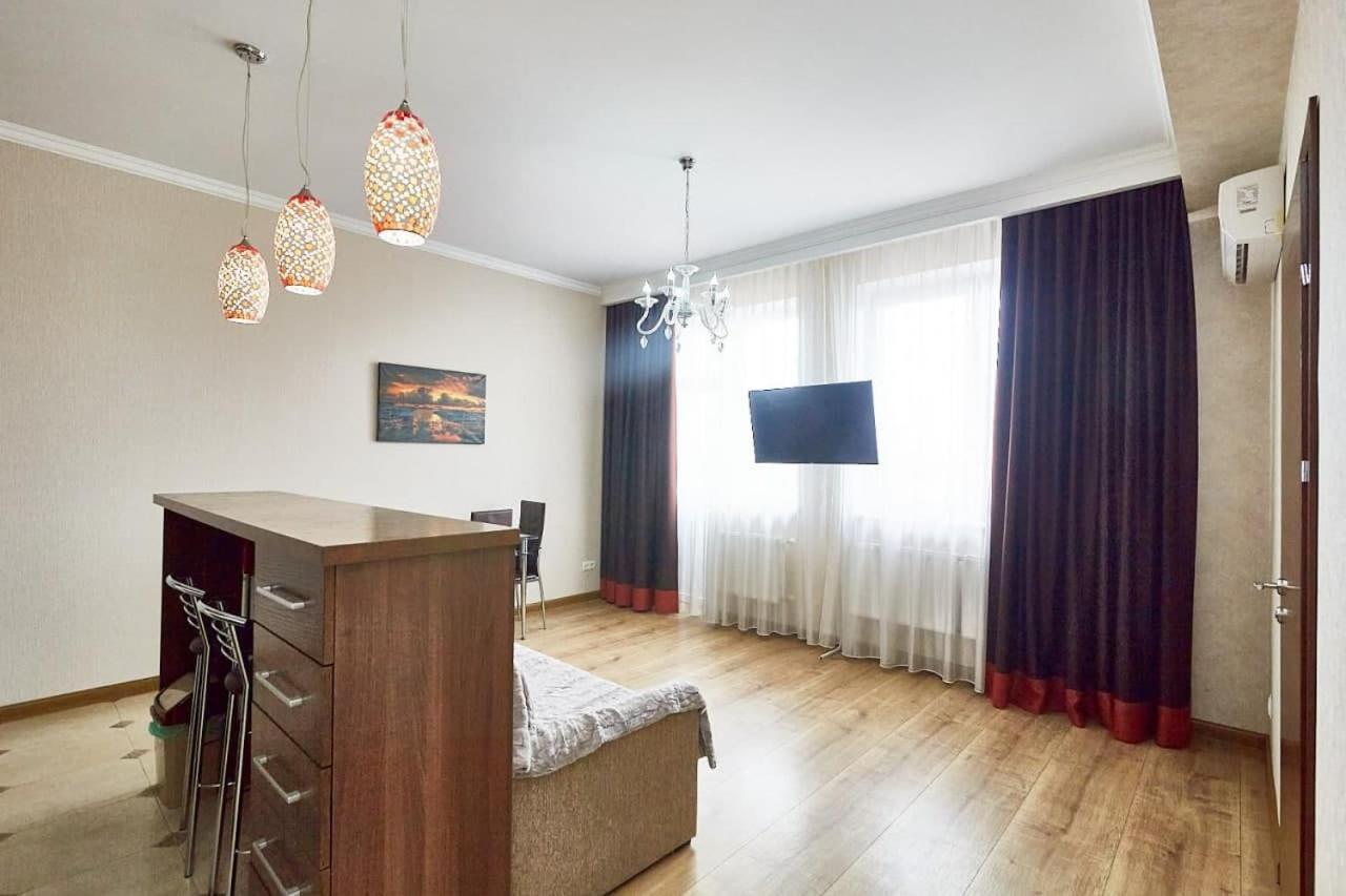 Ultracentral Spacious Apartment Chisinau Exterior photo