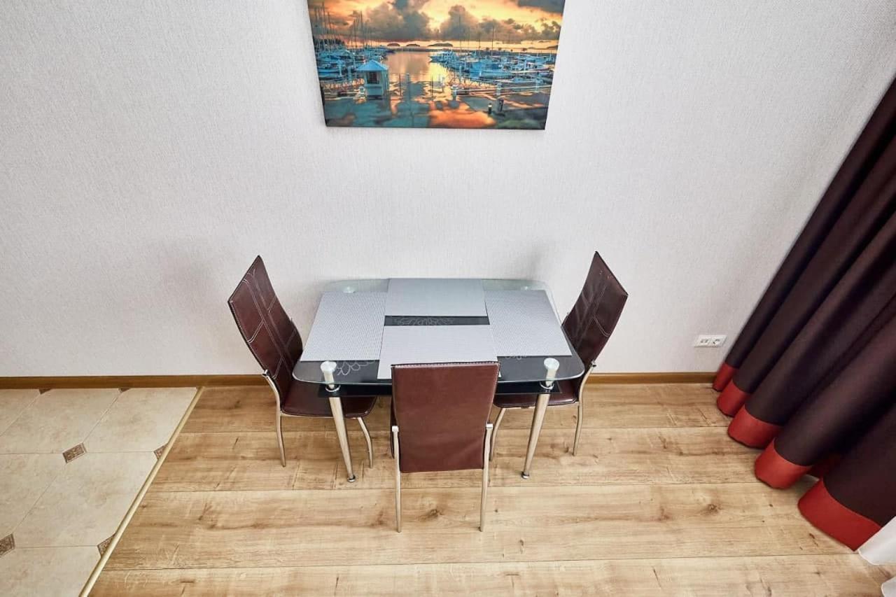 Ultracentral Spacious Apartment Chisinau Exterior photo